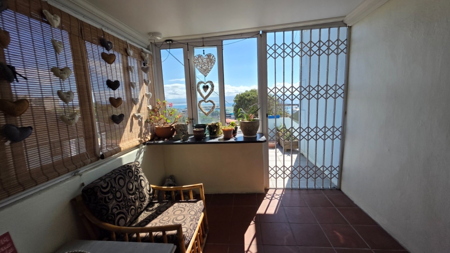 2 Bedroom Property for Sale in Mossel Bay Central Western Cape